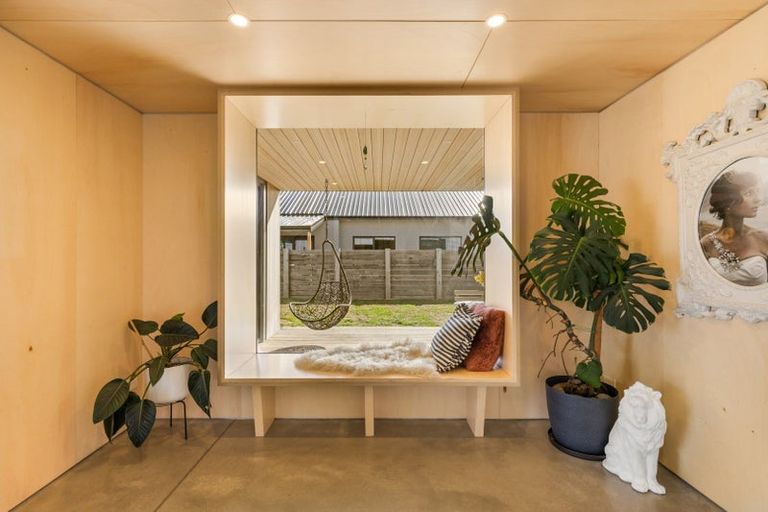 Photo of property in 6 Pounamu Avenue, Albert Town, Wanaka, 9305