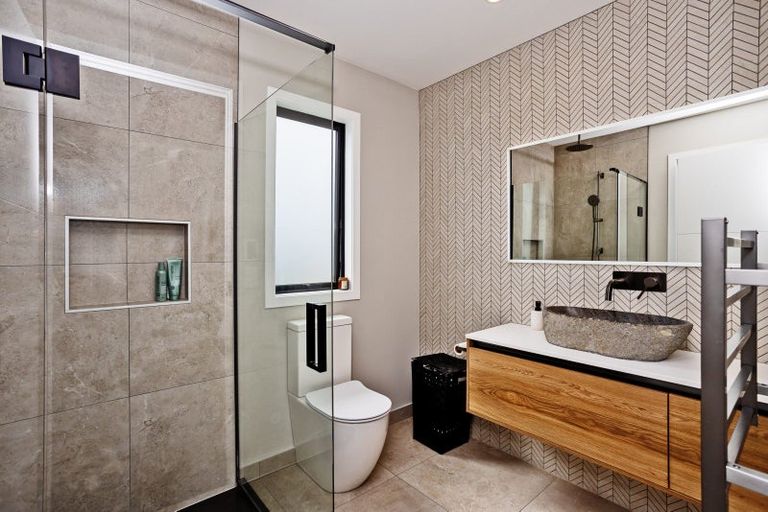 Photo of property in 22 Glenda Place, Seaward Bush, Invercargill, 9812