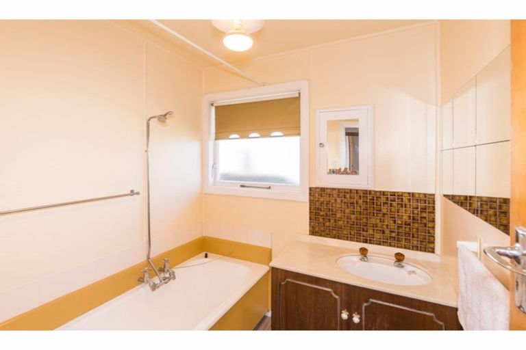 Photo of property in 32 Bournemouth Crescent, Aranui, Christchurch, 8061