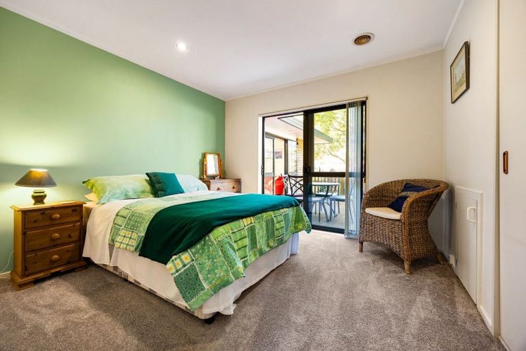 Photo of property in 6 Tironui Terrace, Western Heights, Hamilton, 3200