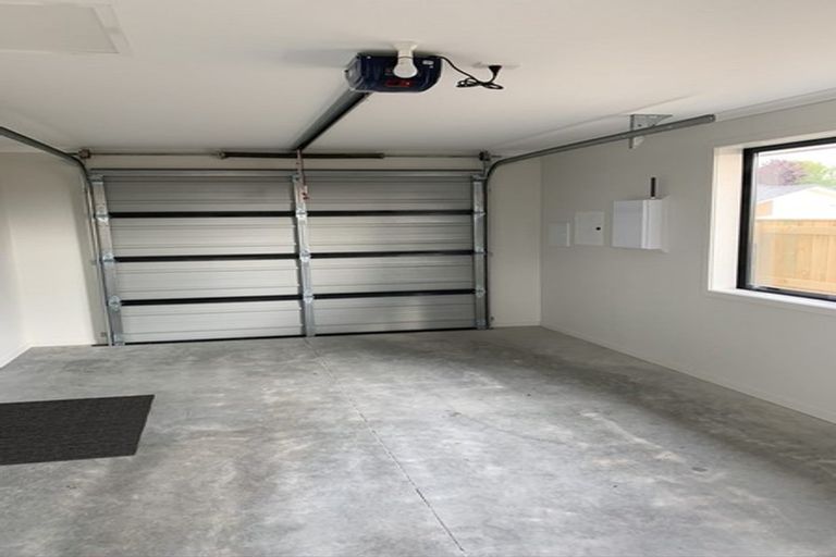 Photo of property in 2 Tarata Grove, Lansdowne, Masterton, 5810