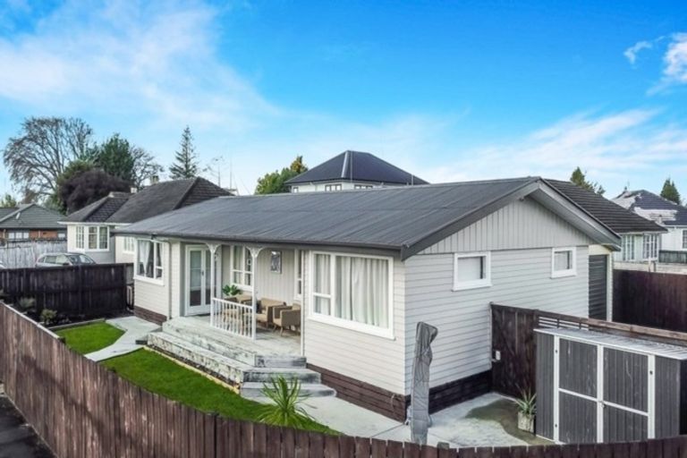 Photo of property in 1 Le Quesne Place, Fairfield, Hamilton, 3214