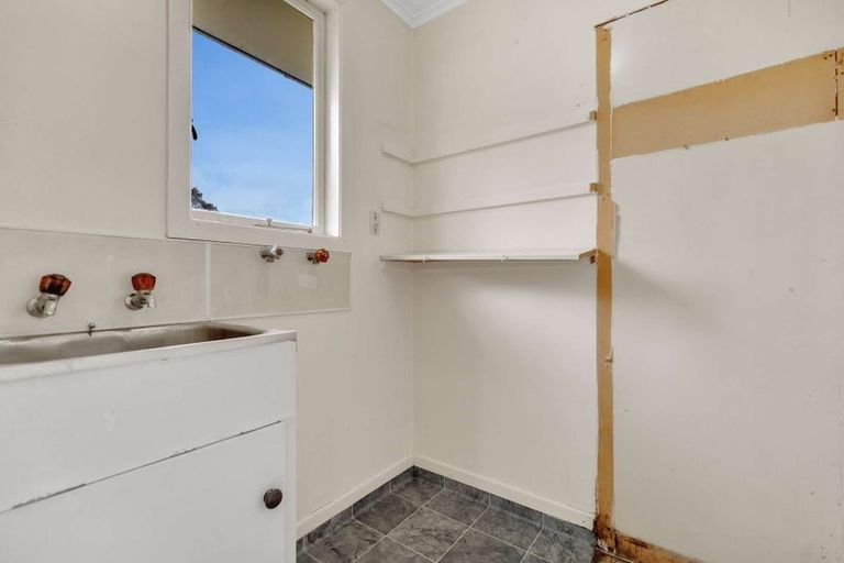 Photo of property in 18 Haynes Crescent, Sunnybrook, Rotorua, 3015