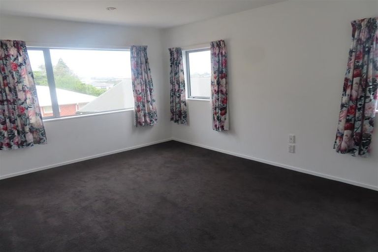 Photo of property in 44d Mountain Road, Mangere Bridge, Auckland, 2022