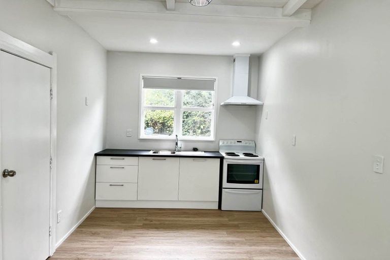 Photo of property in 27 Collingwood Road, Waiuku, 2123