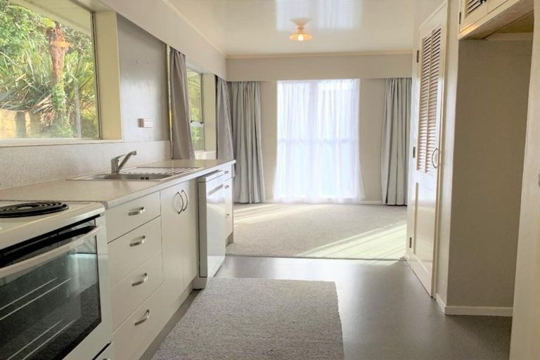 Photo of property in 30 Deller Grove, Silverstream, Upper Hutt, 5019