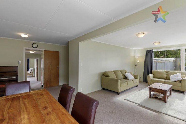 Photo of property in 5 Tyrone Grove, Wainuiomata, Lower Hutt, 5014