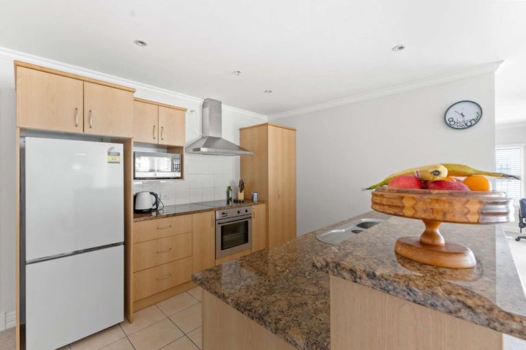 Photo of property in 1 Queen Street, New Plymouth, 4310