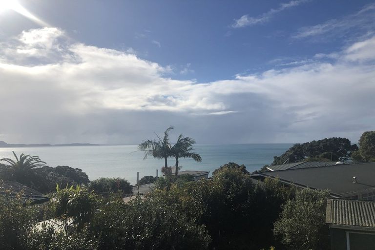 Photo of property in 2 Elgin Place, Red Beach, 0932