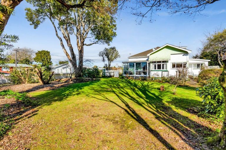 Photo of property in 10 Miro Street, Inglewood, 4330