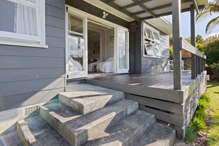 Photo of property in 18 Oxford Road, Lake Rotoma, Rotorua, 3074