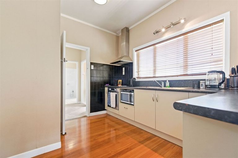 Photo of property in 14 Alison Street, Hamilton Lake, Hamilton, 3204