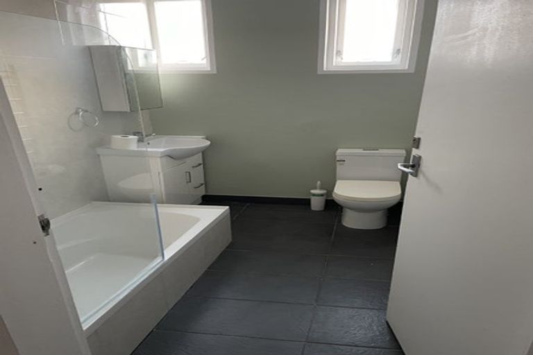 Photo of property in 20a Steyne Avenue, Plimmerton, Porirua, 5026