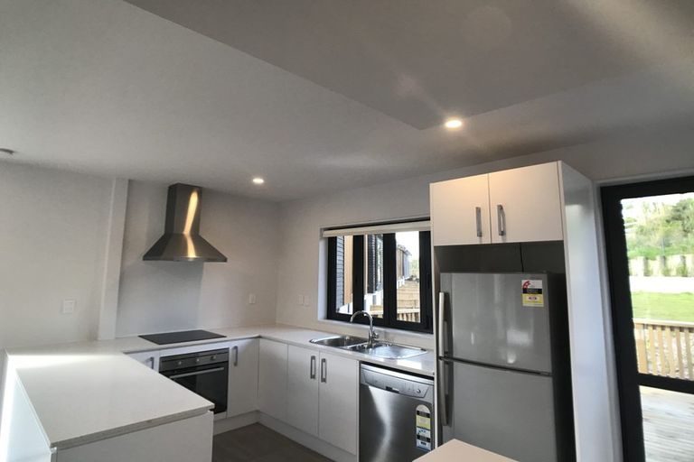 Photo of property in 1 Kanona Way, Albany Heights, Auckland, 0632