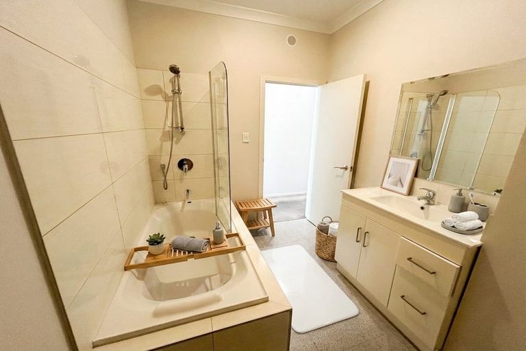 Photo of property in 31c/132 Stancombe Road, Flat Bush, Auckland, 2016