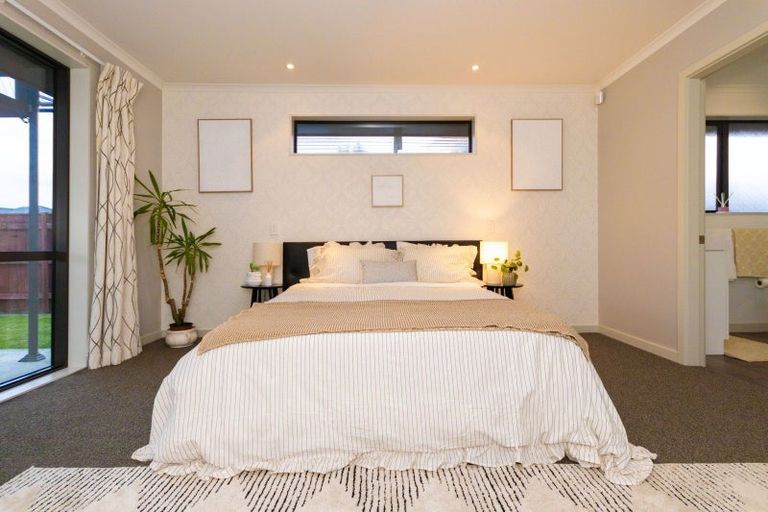 Photo of property in 55 Liberty Grove, Kelvin Grove, Palmerston North, 4414