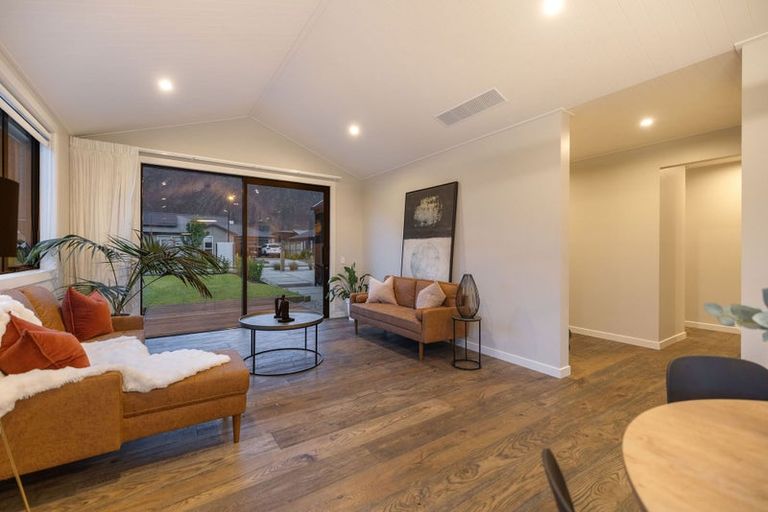 Photo of property in 22 Woolshed Road, Jacks Point, Queenstown, 9371