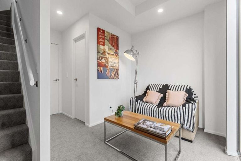 Photo of property in 57a Edmonton Road, Henderson, Auckland, 0612