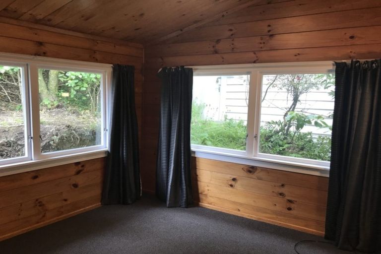 Photo of property in 26 Highbury Crescent, Highbury, Wellington, 6012