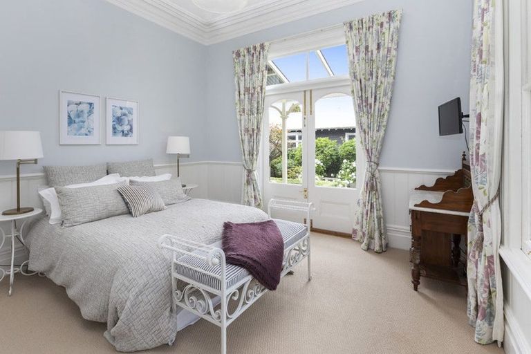 Photo of property in 172 Blighs Road, Strowan, Christchurch, 8052