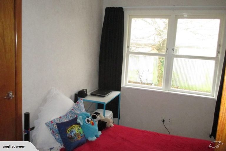 Photo of property in 5 Diamond Street, Carterton, 5713