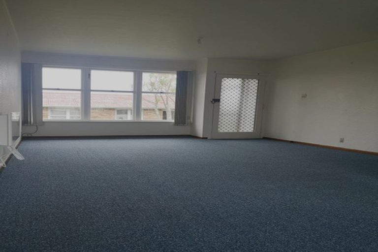 Photo of property in 2/7 Laburnum Road, New Windsor, Auckland, 0600