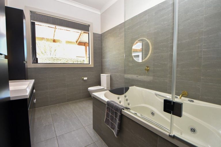 Photo of property in 20 Haringa Road, Carrington, Carterton, 5791