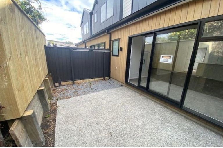 Photo of property in 12a Cairo Street, Upper Hutt Central, Upper Hutt, 5018