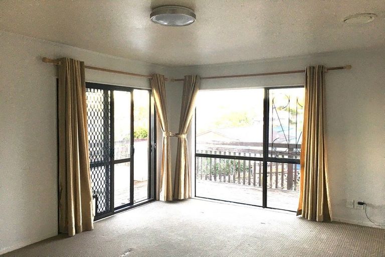 Photo of property in 84 Keegan Drive, Massey, Auckland, 0614