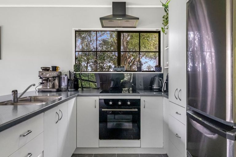 Photo of property in 21 Greenfield Road, Pollok, Waiuku, 2684