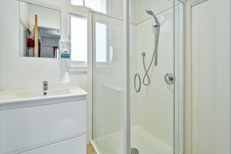 Photo of property in 402d Queen Street East, Hastings, 4122