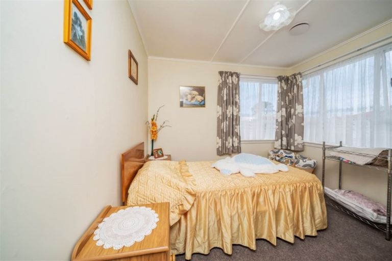 Photo of property in 22 Mcguire Street, Hawera, 4610