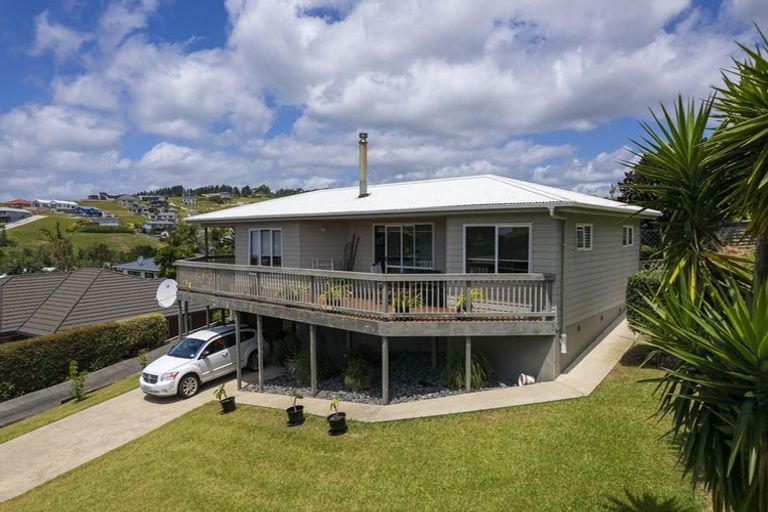Photo of property in 1 Pohutukawa Drive, Cable Bay, 0420