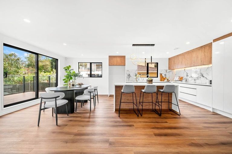 Photo of property in 21a Salamanca Road, Sunnynook, Auckland, 0620