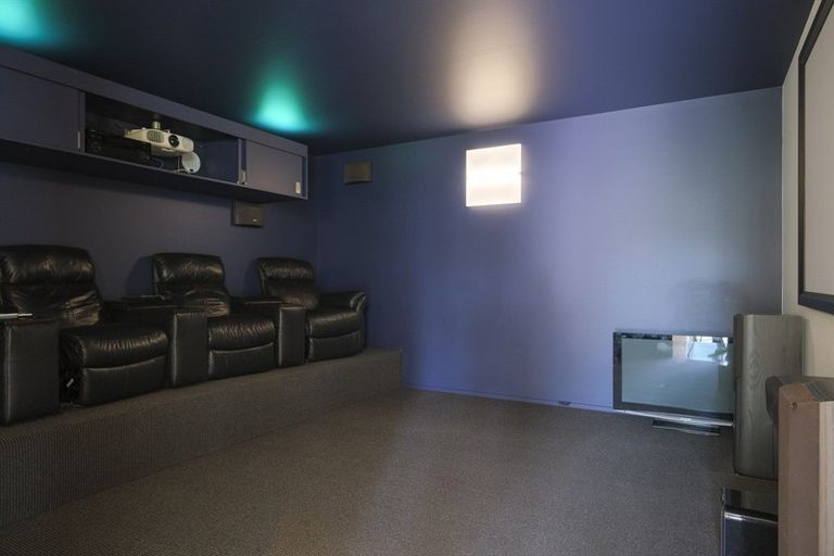 Photo of property in 3 Main Road, Fairfield, Dunedin, 9018