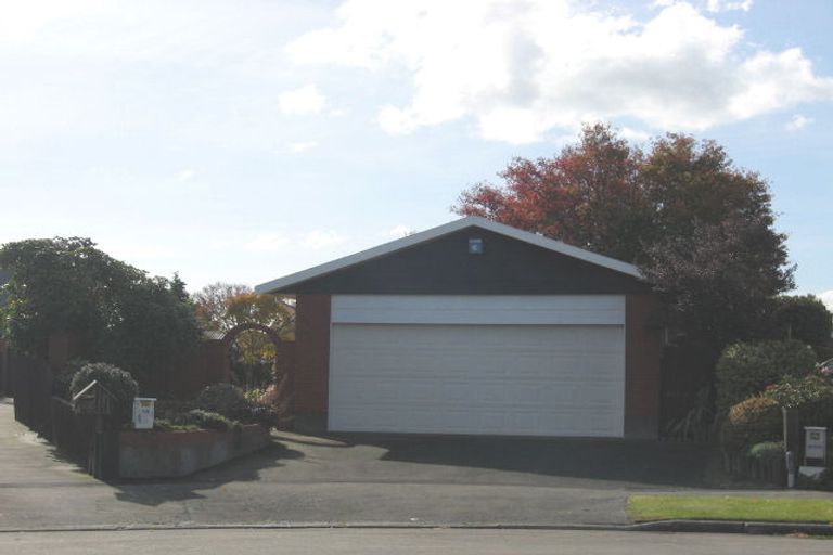 Photo of property in 18 Camrose Place, Ilam, Christchurch, 8041