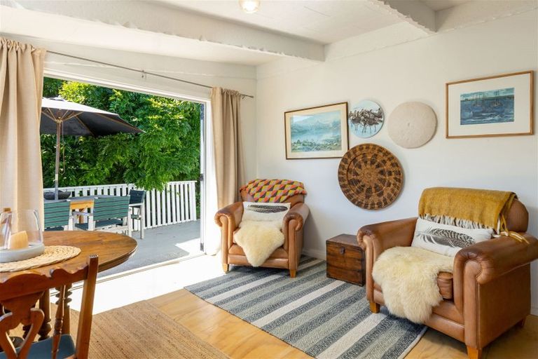 Photo of property in 4 Amelia Crescent, Waikawa, Picton, 7220