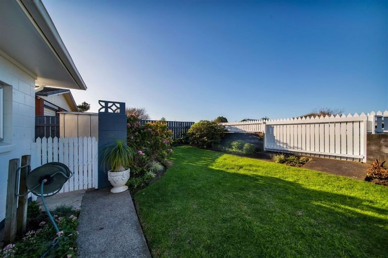 Photo of property in 201 Parklands Avenue, Bell Block, New Plymouth, 4312