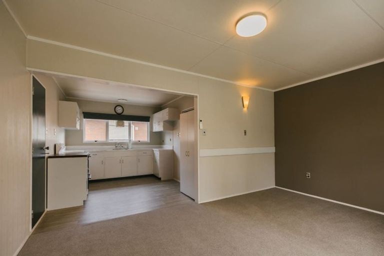 Photo of property in 1/57 Abraham Crescent, Milson, Palmerston North, 4414