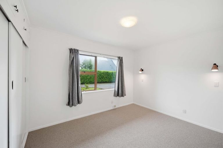 Photo of property in 2/13 Saltburn Road, Milford, Auckland, 0620