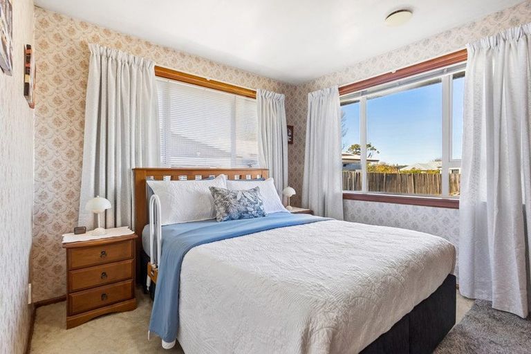 Photo of property in 25 Barnes Road, Redwood, Christchurch, 8051