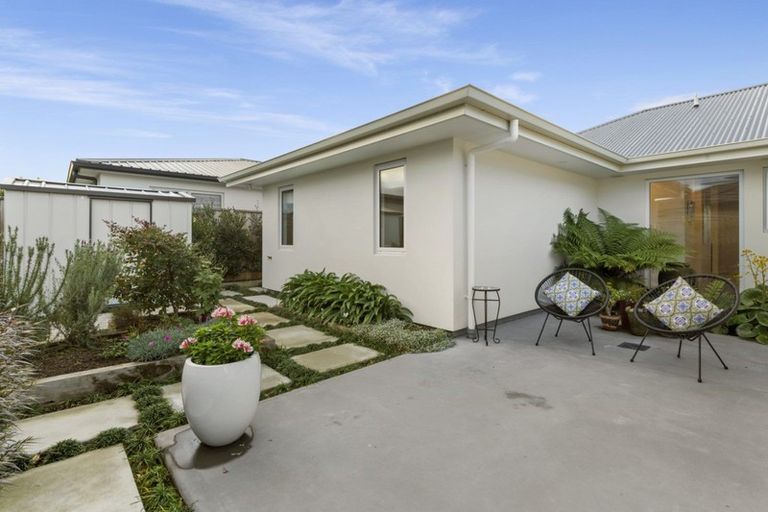 Photo of property in 74 Penetaka Heights, Pyes Pa, Tauranga, 3112