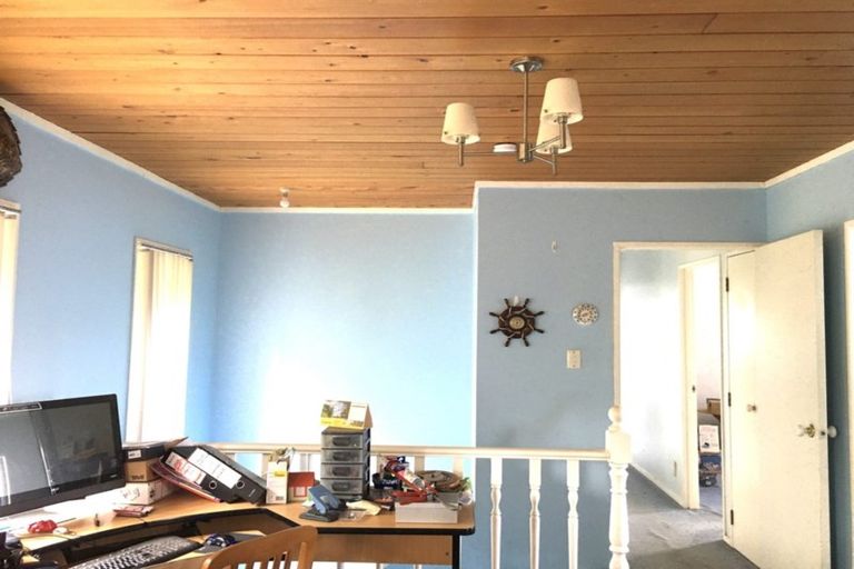 Photo of property in 5 Simpson Road, Ranui, Auckland, 0612