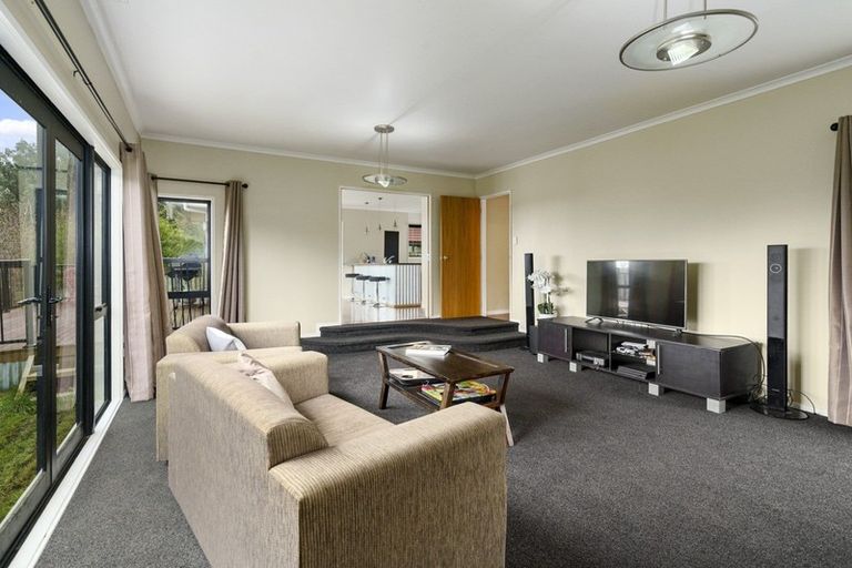 Photo of property in 106 Pacific Drive, Fitzherbert, Palmerston North, 4410
