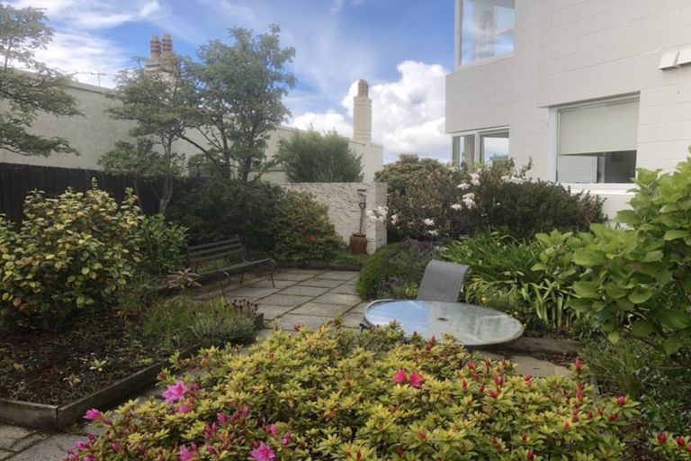 Photo of property in Cargill Court, 2/27 Arthur Street, Dunedin Central, Dunedin, 9016