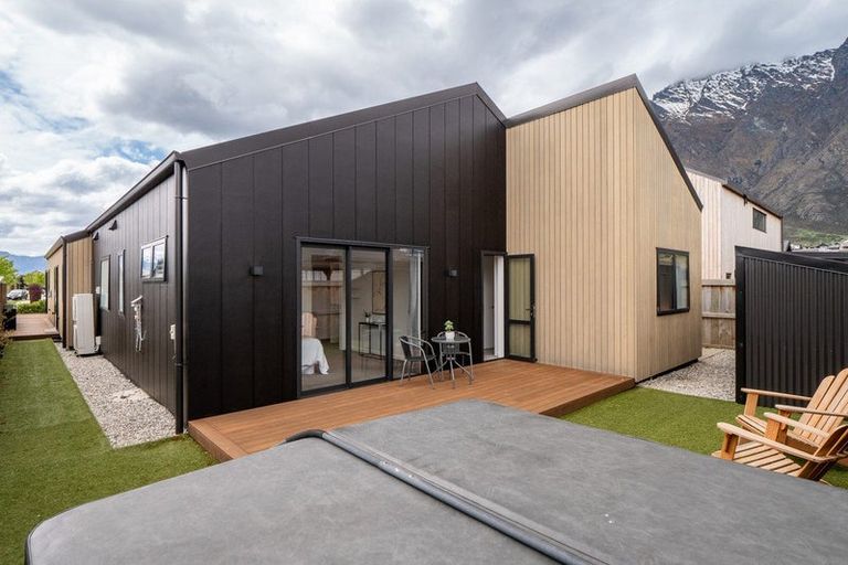 Photo of property in 93 Muster Road, Jacks Point, 9371