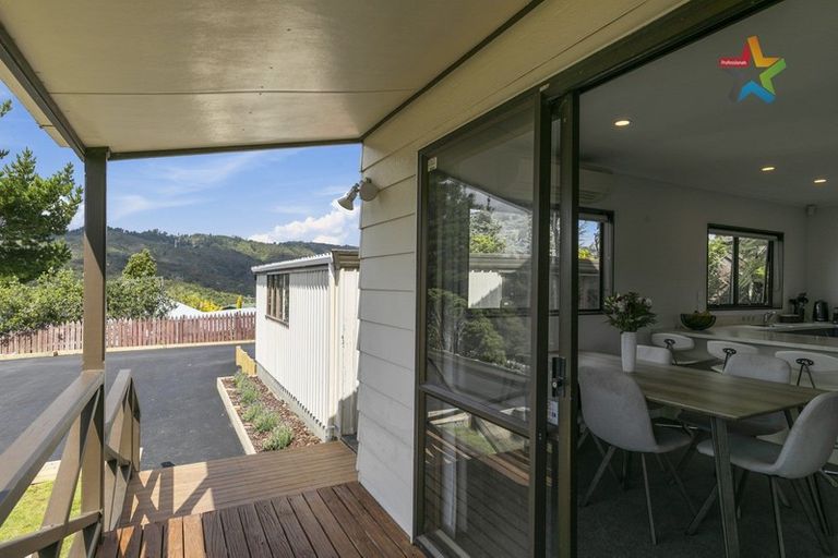 Photo of property in 136 Holborn Drive, Stokes Valley, Lower Hutt, 5019