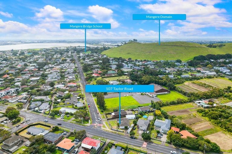 Photo of property in 107 Taylor Road, Mangere Bridge, Auckland, 2022