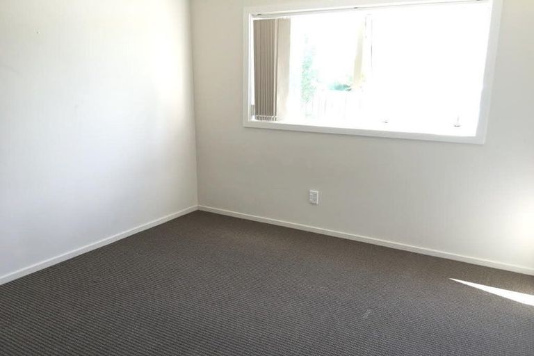 Photo of property in 76 Hugh Green Drive, Pinehill, Auckland, 0632