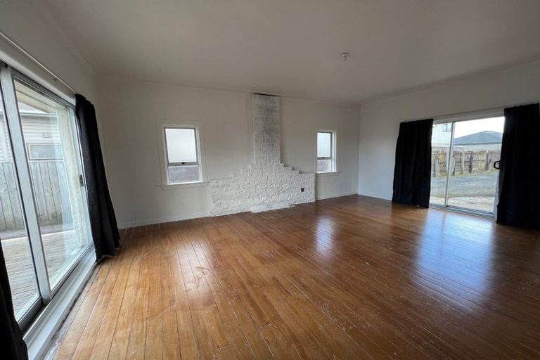 Photo of property in 16 Hall Avenue, Mangere, Auckland, 2022